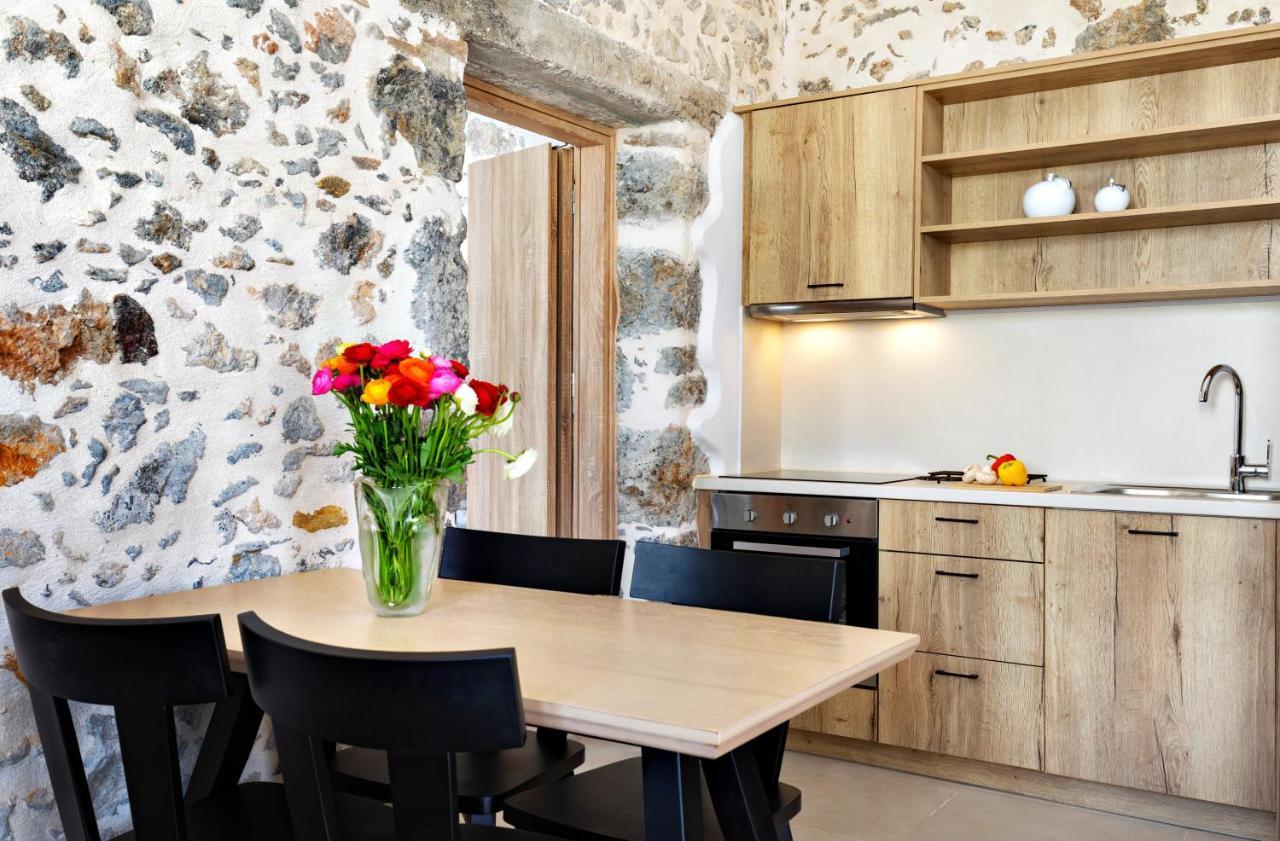 Mirthia Apartments Плакиас Экстерьер фото
